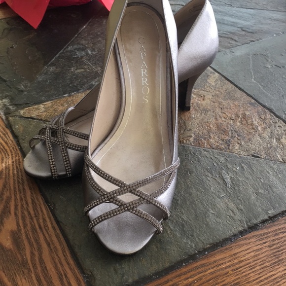 Elegant heels - Picture 3 of 3